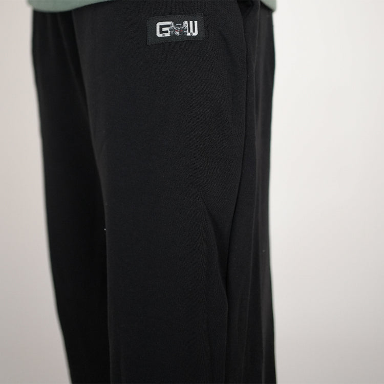 GalliWear ASL Original baggy trousers styled on model