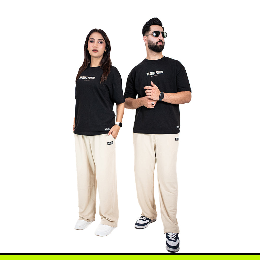 GalliWear Core Black oversized tee styled on model
